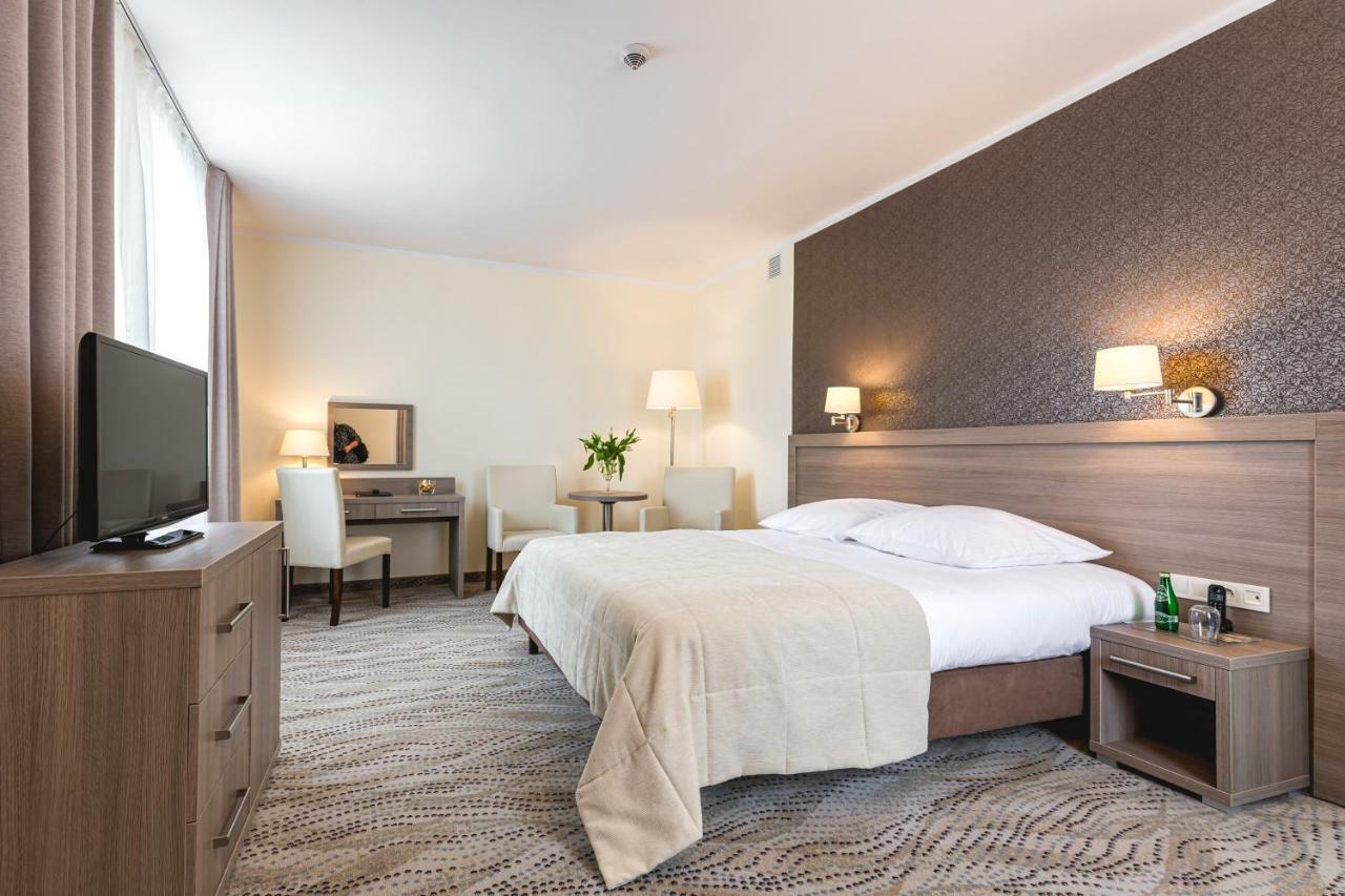 Hotel Gromada Arka Lux Koszalin Buitenkant foto